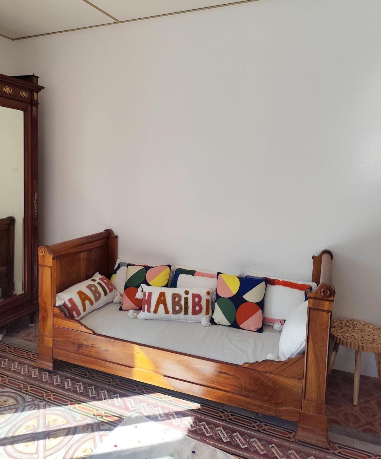 Casa Louisa Bed & Breakfast Serralongue Ngoại thất bức ảnh
